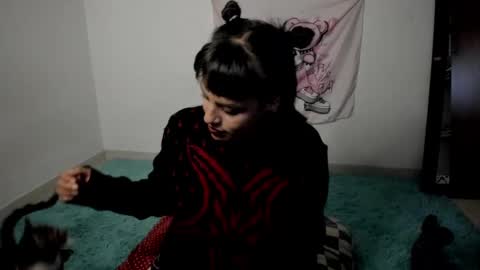 Snapshot of luciferrx666 chatting on 12-06-24, 06:59 camila online show from 12-06-24, 06:59