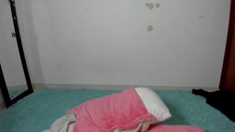 Snapshot of luciferrx666 chatting on 01-14-25, 07:06 camila online show from 01-14-25, 07:06