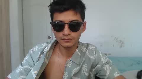 Snapshot of lucifferr_ chatting on 01-22-25, 07:45 leonel online show from 01-22-25, 07:45