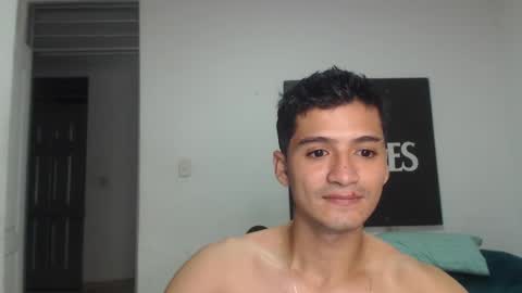 Snapshot of lucifferr_ chatting on 01-29-25, 04:47 leonel online show from 01-29-25, 04:47