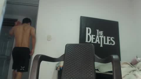 Snapshot of lucifferr_ chatting on 02-24-25, 05:00 leonel online show from 02-24-25, 05:00