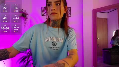 Snapshot of luciiana_lol chatting on 12-20-24, 08:01 luciiana online show from 12-20-24, 08:01