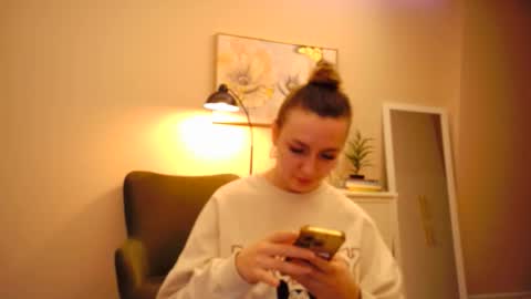 lucky_foryou_baby online show from 12-18-24, 10:30