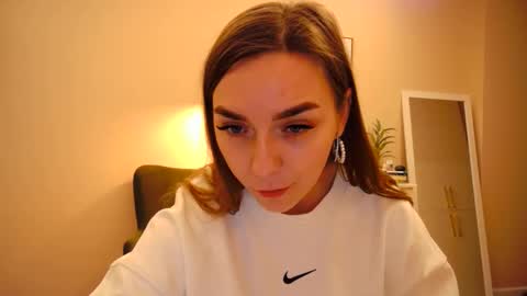 lucky_foryou_baby online show from 01-19-25, 04:36