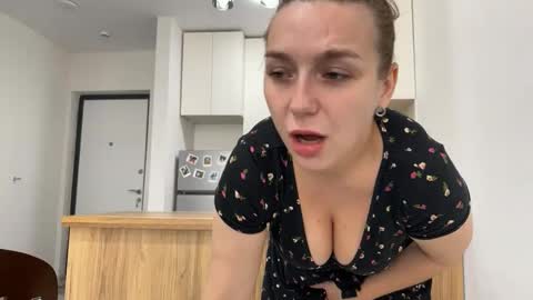 lucky_foryou_baby online show from 11-05-25, 06:46