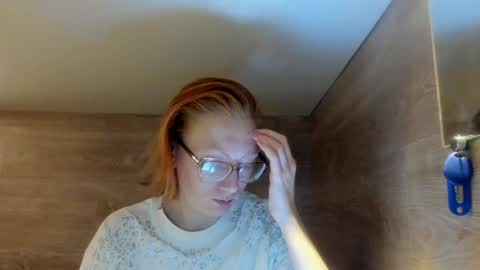 lucky_licky20 online show from 02-05-25, 04:27