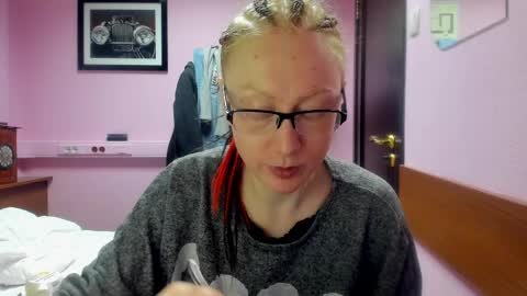 lucky_licky20 online show from 02-24-25, 06:05