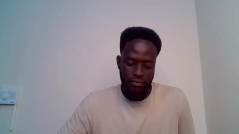 Snapshot of luckycharly chatting on 11-17-25, 07:30 MASTER DOM online show from 11-17-25, 07:30