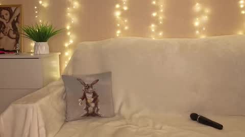 Snapshot of luckyday_ chatting on 02-24-25, 08:17 Katerina online show from 02-24-25, 08:17