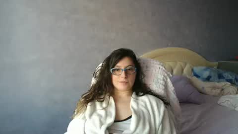 Snapshot of luckylinda23 chatting on 01-11-25, 01:22 luckylinda23 online show from 01-11-25, 01:22