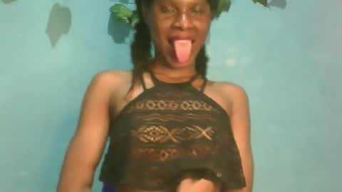 Gloria online show from 10-08-25, 01:58