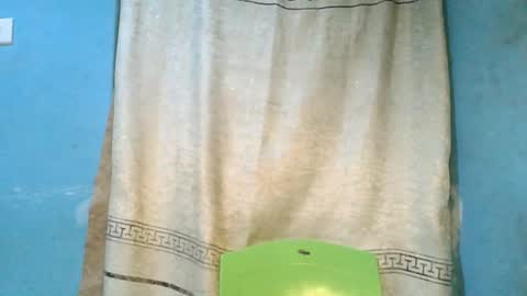 Snapshot of luckymadequeen chatting on 06-15-26, 11:07 Gloria online show from 06-15-26, 11:07