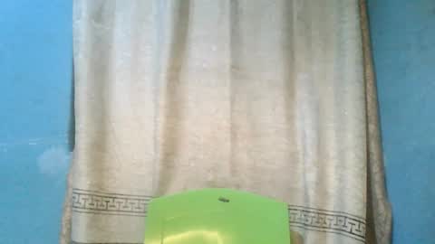 Snapshot of luckymadequeen chatting on 07-26-26, 10:27 Gloria online show from 07-26-26, 10:27