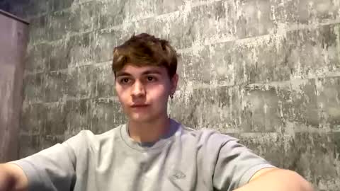 Snapshot of luckymenchik chatting on 10-24-25, 03:14 Ricky online show from 10-24-25, 03:14