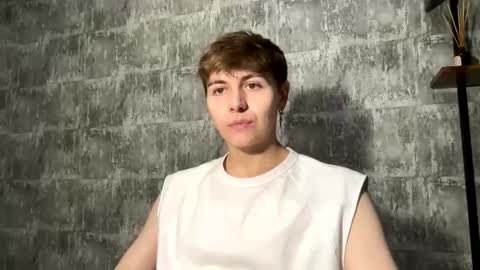 Snapshot of luckymenchik chatting on 11-11-25, 02:39 Ricky online show from 11-11-25, 02:39