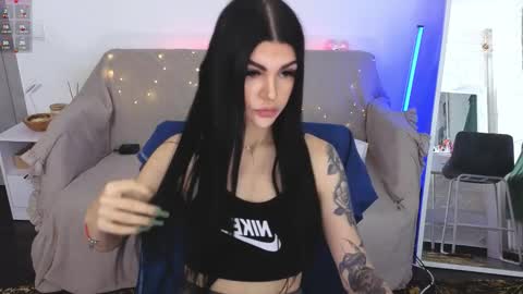 Monika online show from 09-25-25, 09:24