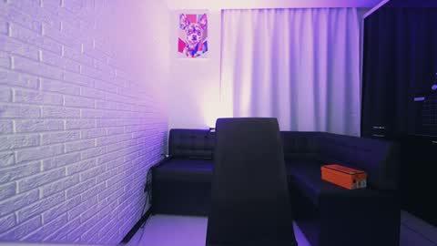 Snapshot of luckysam6 chatting on 12-12-24, 11:25 SAMMY online show from 12-12-24, 11:25