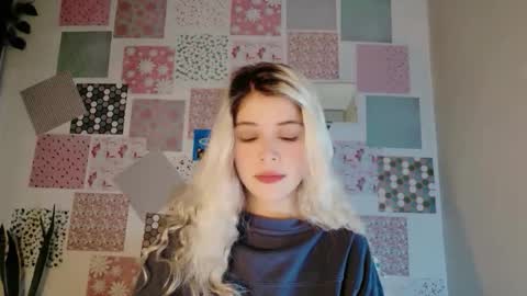 luckysapphire777 online show from 11-08-25, 07:08