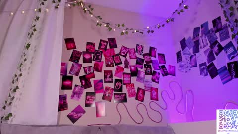 Snapshot of luckysexydoll chatting on 02-16-25, 10:10 Alisa online show from 02-16-25, 10:10