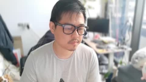 Snapshot of luckystrike989 chatting on 12-02-25, 12:49 Tyson online show from 12-02-25, 12:49