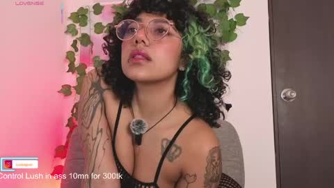 Luanis online show from 04-03-26, 01:25