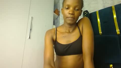 brielle online show from 09-25-25, 04:05