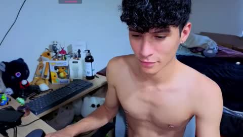 Lu Independent Model online show from 11-25-25, 10:10