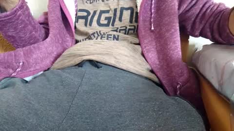 Snapshot of lucsbig61 chatting on 01-30-25, 02:47 BIG dick online show from 01-30-25, 02:47