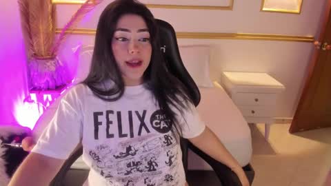 lucy online show from 01-30-25, 02:27