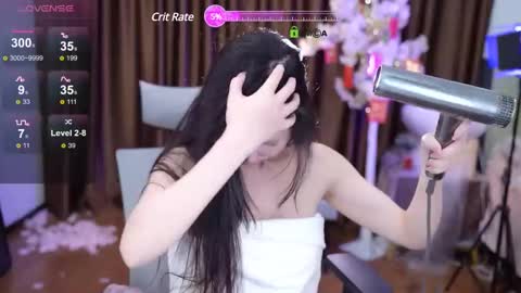 Lucy online show from 03-08-25, 12:41