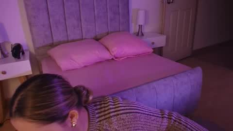 lucy online show from 03-29-26, 03:39