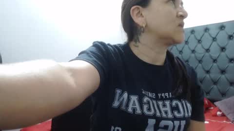 Snapshot of lucy_chanel chatting on 02-09-25, 08:56 lucy online show from 02-09-25, 08:56