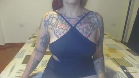 Snapshot of lucy_dreams69 chatting on 02-23-25, 01:35 Lucia online show from 02-23-25, 01:35