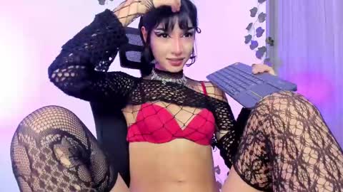 Snapshot of lucy_fernandez chatting on 03-10-25, 03:30 lucyfer online show from 03-10-25, 03:30