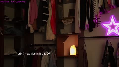 Lucy. online show from 01-08-25, 04:34