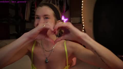 Lucy. online show from 01-11-25, 06:24