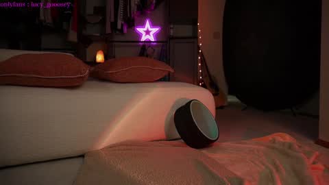 Lucy. online show from 01-13-25, 04:07