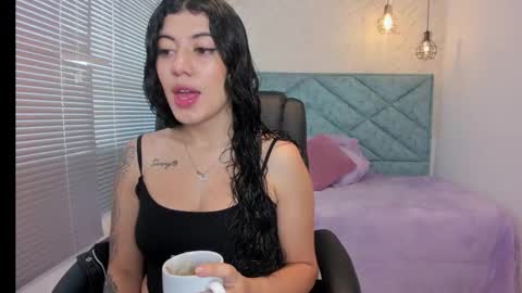 Lucy Greys online show from 11-13-25, 11:09