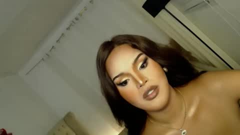 Snapshot of lucy_heartfiliaxxx chatting on 03-07-25, 09:40 MONA online show from 03-07-25, 09:40