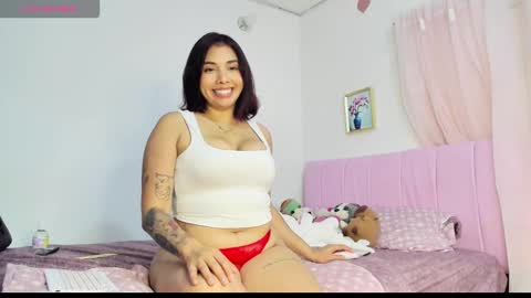 Snapshot of lucy_marteli chatting on 11-17-25, 11:27 Lucy online show from 11-17-25, 11:27