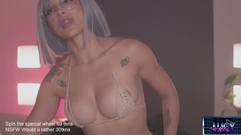 Snapshot of lucyallenx chatting on 02-20-25, 12:41 Lucy Alien online show from 02-20-25, 12:41