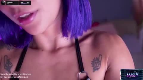 Snapshot of lucyallenx chatting on 09-13-25, 02:39 Lucy Alien online show from 09-13-25, 02:39