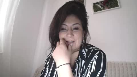 Snapshot of lucyhot6 chatting on 11-04-25, 12:04 lucybylucy online show from 11-04-25, 12:04