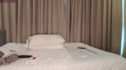 Love kinky Go here  online show from 10-10-25, 06:23