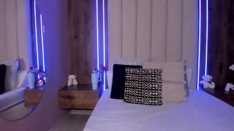 Lucy online show from 03-21-26, 11:08