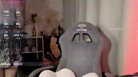 Lucy online show from 11-06-25, 07:48