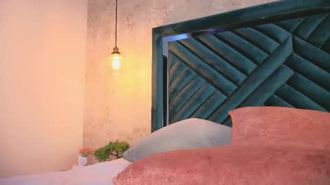 Snapshot of lucyvega4 chatting on 09-25-25, 05:22 Lucy online show from 09-25-25, 05:22