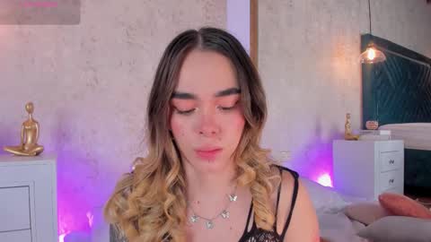 Snapshot of lucyvega4 chatting on 10-19-25, 03:51 Lucy online show from 10-19-25, 03:51