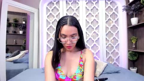 Lucy Liiu online show from 02-25-25, 01:09