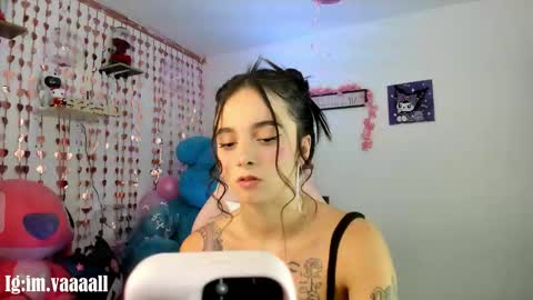 Snapshot of lucyy_tayy chatting on 01-18-26, 07:01 The love of your life 3 online show from 01-18-26, 07:01